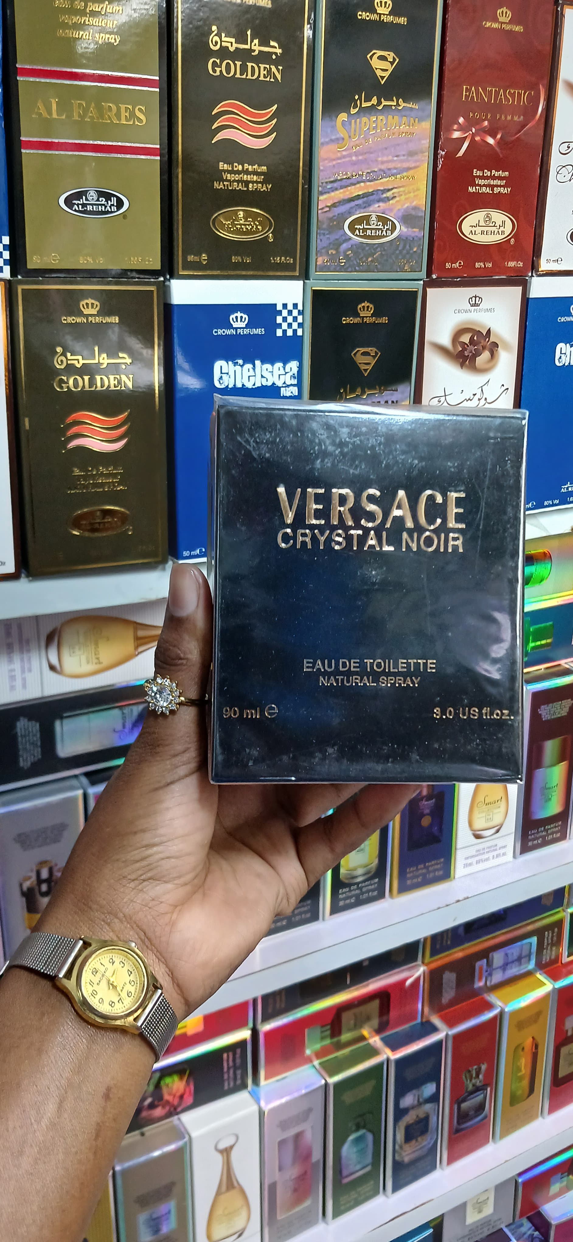 VERSACE CRYSTAL NOIR PERFUME FOR WOMEN Crystal Noir by Versace is a Oriental Floral fragrance for women. Crystal Noir was launched in 2004. The nose behind this fragrance is Antoine Lie. Top notes are