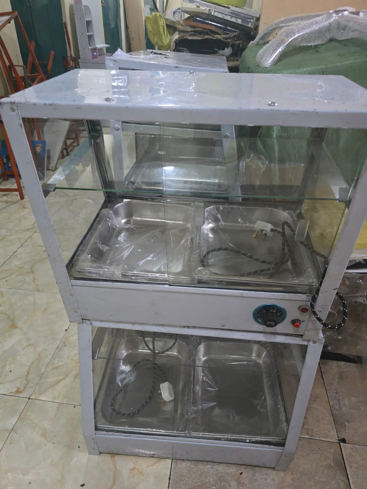 /food warmer display GLASS CHIPS WARMER DISPLAYThis combo is perfectly suited for small to medium chips businesses, offering the right balance of efficiency, durability, and attractive food display.