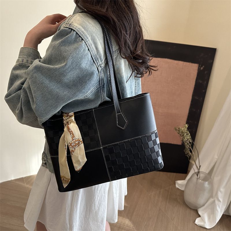Fashion Bags  Women's Bags  Tote Bags with Scarves