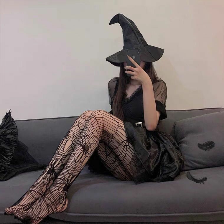 1pcs Spring and summer new Spice girls wispy empty retro pantyhose subculture irregular torn lace fishnet stockings