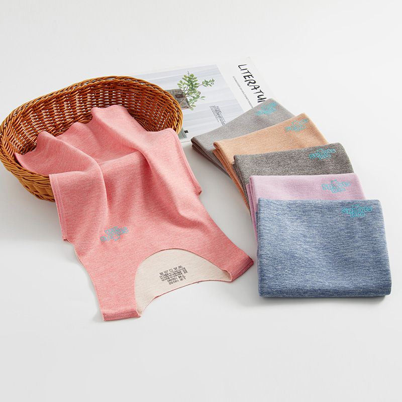 1pcs Antibacterial children's warm vests made of wool and silk, double-sided fleece seamless vests for both boys and girls. They are perfect as base layer shirts or waistcoats for autumn and winter.