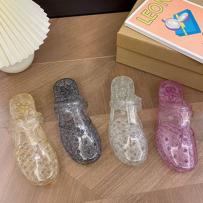 Women's Princess Transparent Slippers, New Summer Outdoor Style, Hollow Out Flat Heel, Closed-toe Flip Flops for Bathing, Plastic Shoes