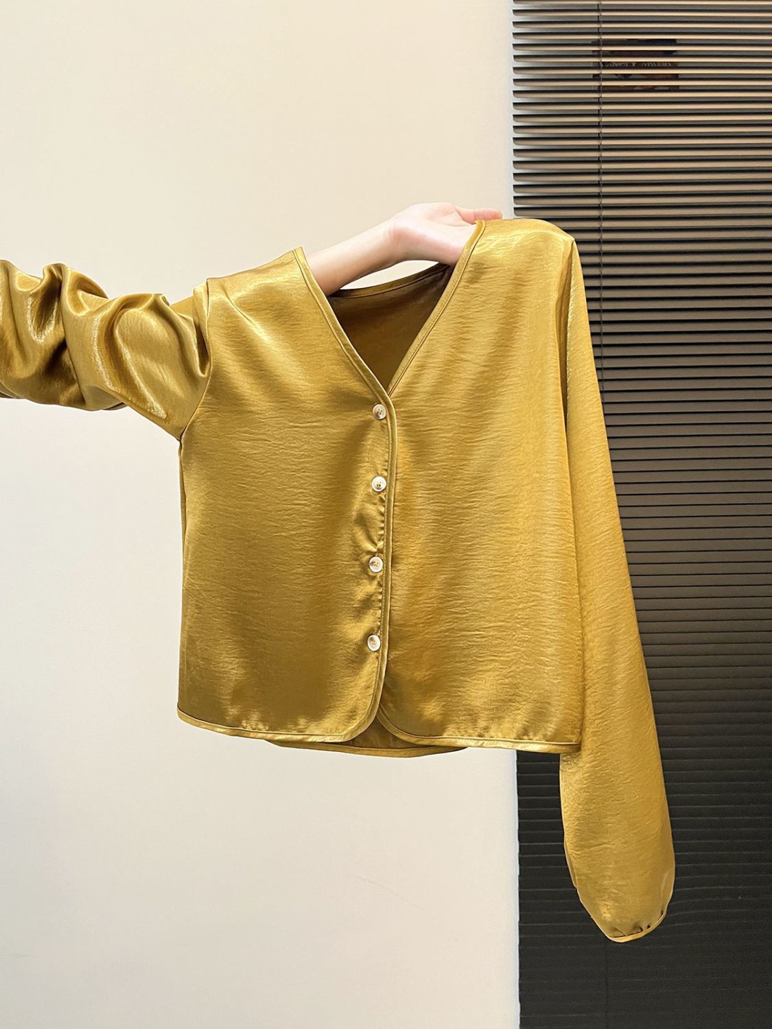 Women's Unique Design Long Sleeve Shirt, Short Sunscreen Cardigan, Casual Loose Cover Up Top