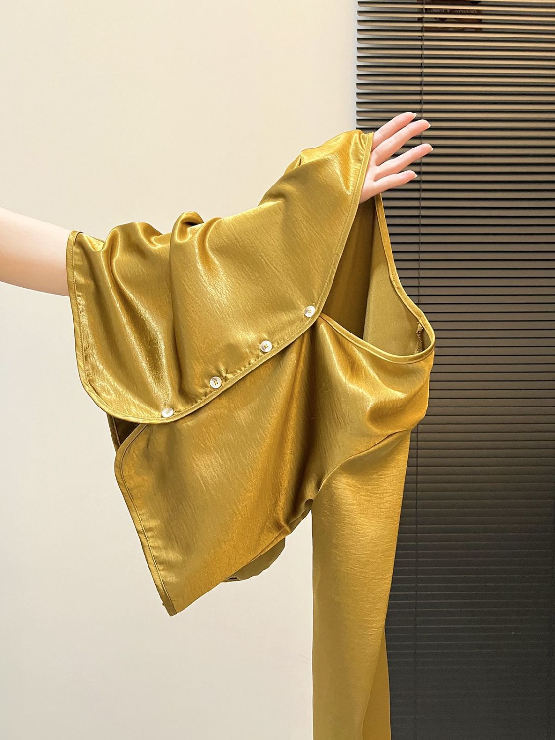 Women's Unique Design Long Sleeve Shirt, Short Sunscreen Cardigan, Casual Loose Cover Up Top