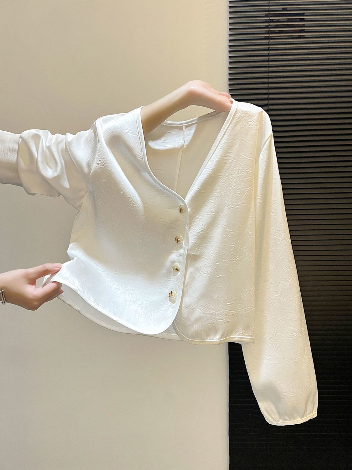 Women's Unique Design Long Sleeve Shirt, Short Sunscreen Cardigan, Casual Loose Cover Up Top