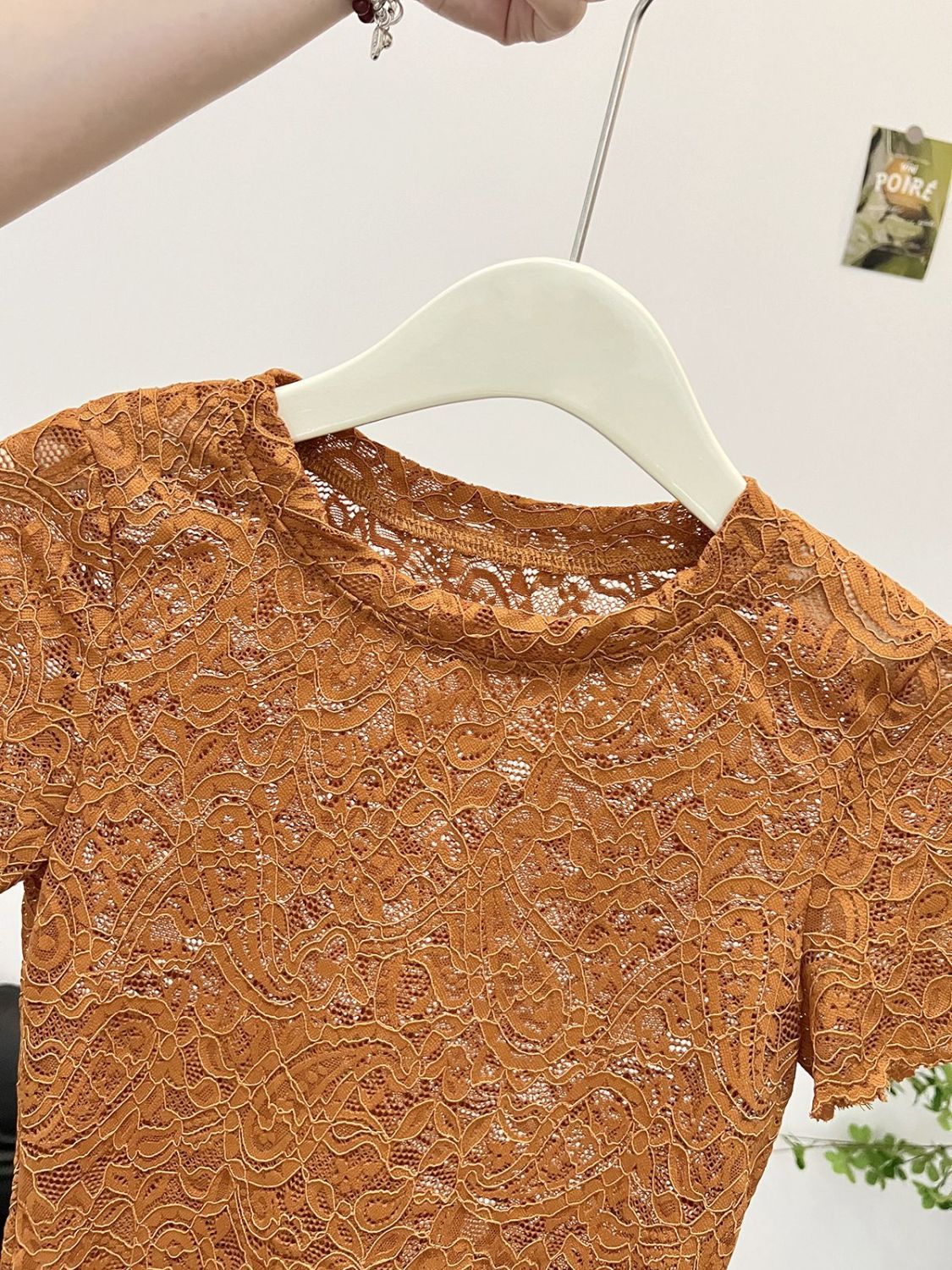 Women's Sexy Hollow Lace Short Sleeve Crop Top, Cut Out Waist Slim Fit Sheer Jacquard T-Shirt