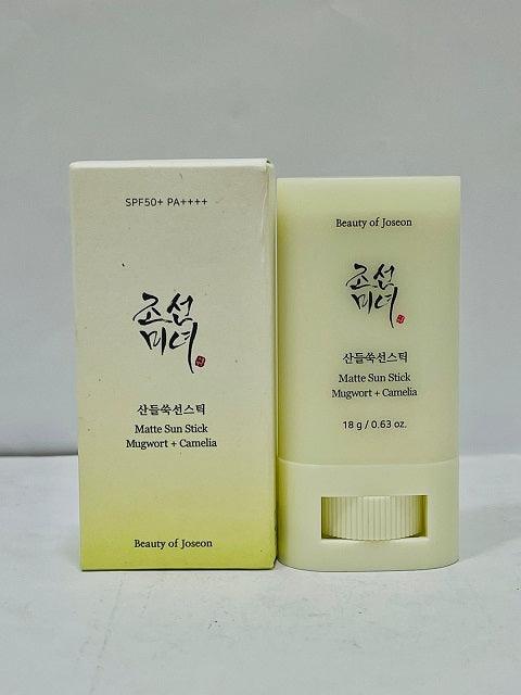 Beauty Of Joseon Matte Sun Stick Sunscreen SPF 50 with Mugwort & Camelia PA++++. Protects skin against harmful UV rays, Controls Oil & Absorb Excess Sebum, Moisturizes, Mattifies & Smoothes