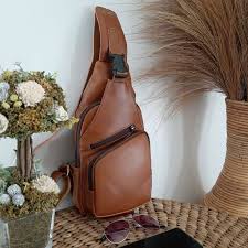 Sling Bag for Men / Women Crossbody Chest Bag Pu Leather Small Shoulder Backpack Vintage Fanny Daypack for Casual Sports