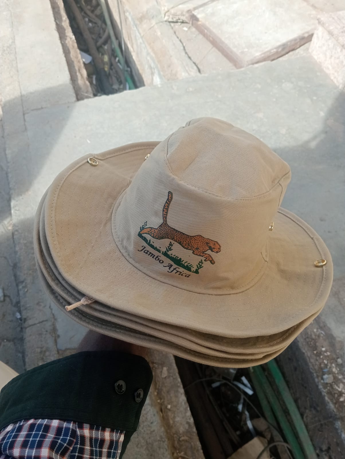 TOURIST/ Safari Hat Walt Disney World Collectible Animal Kingdom