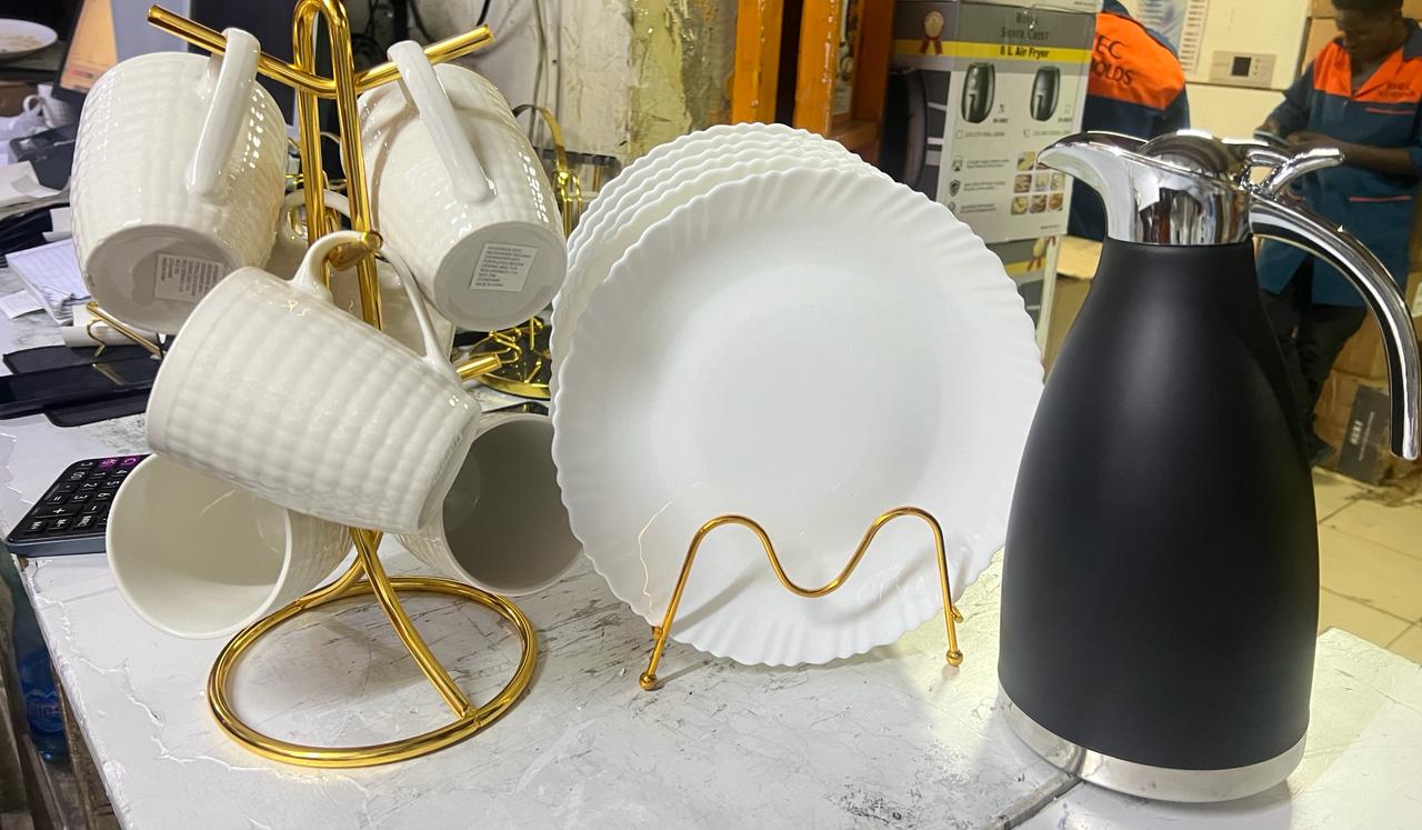 13 pcs dinner sets Crazy unbelievable offers 1 flask 6 plates 6 cups Buy all modern era comes with modern kitchen utensils