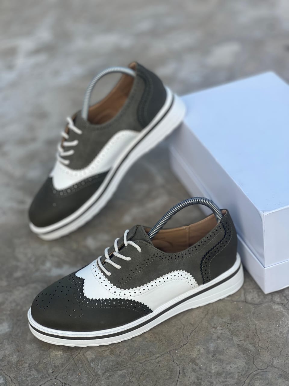 High-Quality Oxford Brogues (Eternal Love) Elegant & Timeless Style Women's Shoes Oxfords