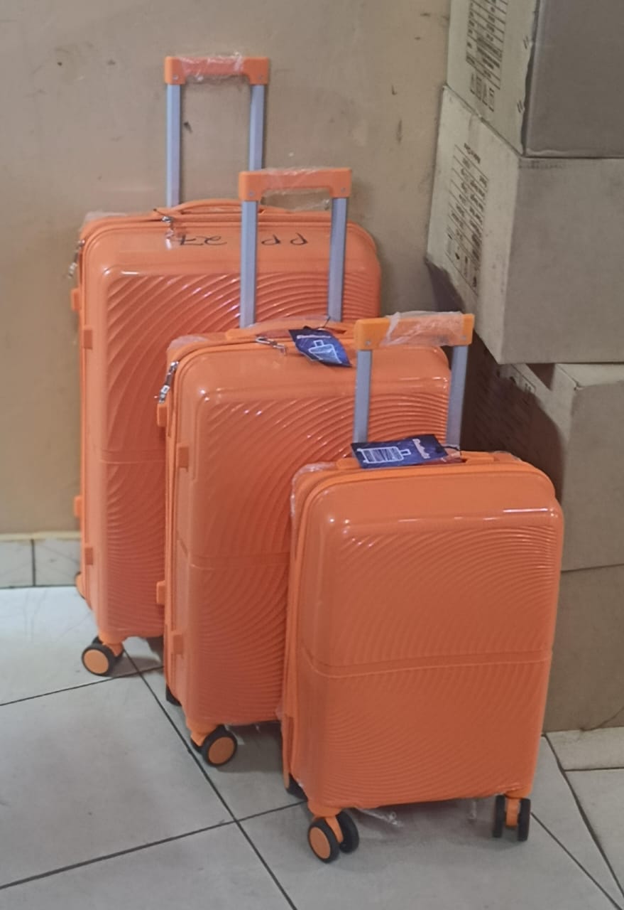 Travel Necessity 3 in 1 Luxurious Fibre Suitcase Height 63cm Height 57cm Height 48cm 360 Easy-glide spinner wheels