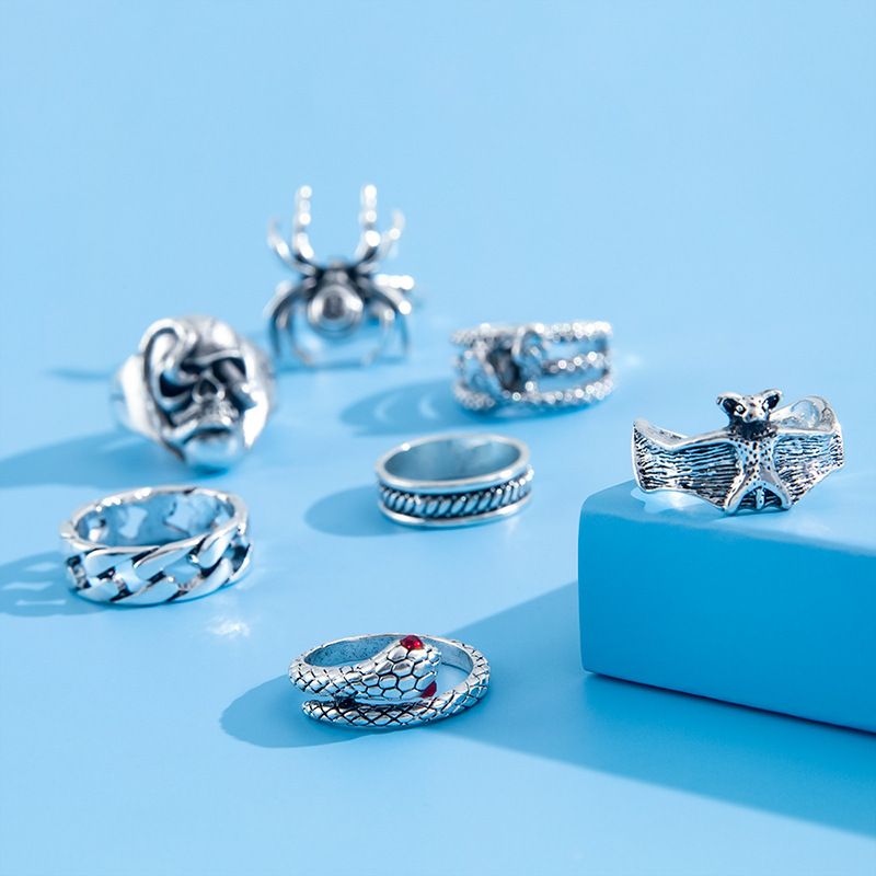 7Pcs/Set Trendy Hip-hop Rings Set for Men women Retro Vintage Spider Snake Bat Skull Ring Fashion Punk Boy Girl Birthday Jewelry Gifts