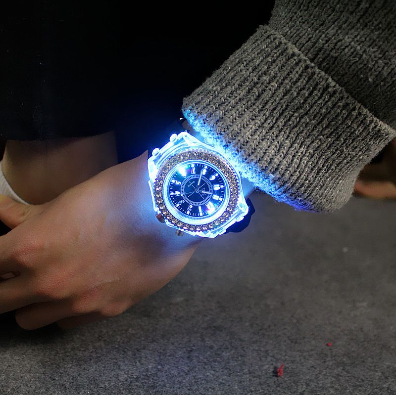 【Clearance Sale】Night glow personality water drill led Yusuku Korean fashion trend boys and girls couple jelly quartz watch
