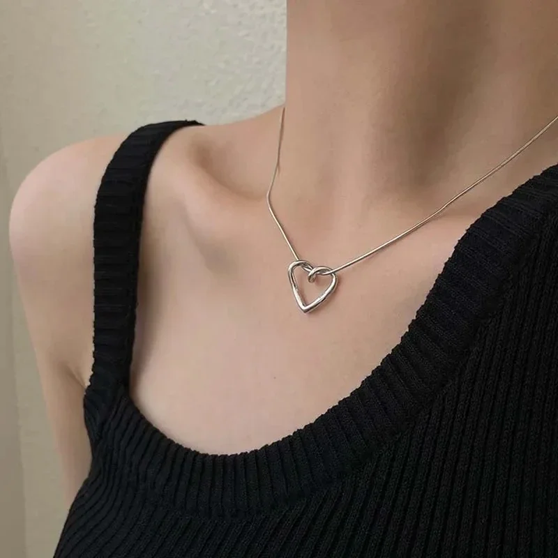 Love Heart Pendant Necklace For Women Stainless Steel Fashion Lady Fashion Creative Geometric Clavicle Chain Necklaces Party Jewelry Gift