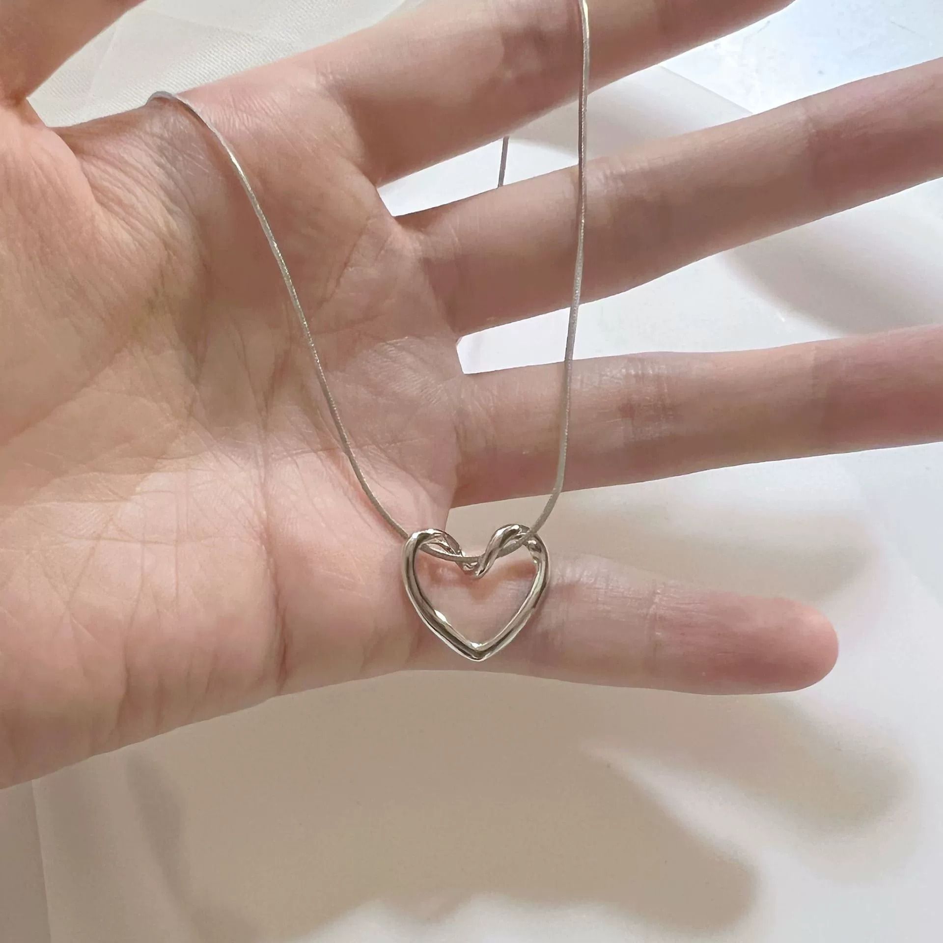 Love Heart Pendant Necklace For Women Stainless Steel Fashion Lady Fashion Creative Geometric Clavicle Chain Necklaces Party Jewelry Gift