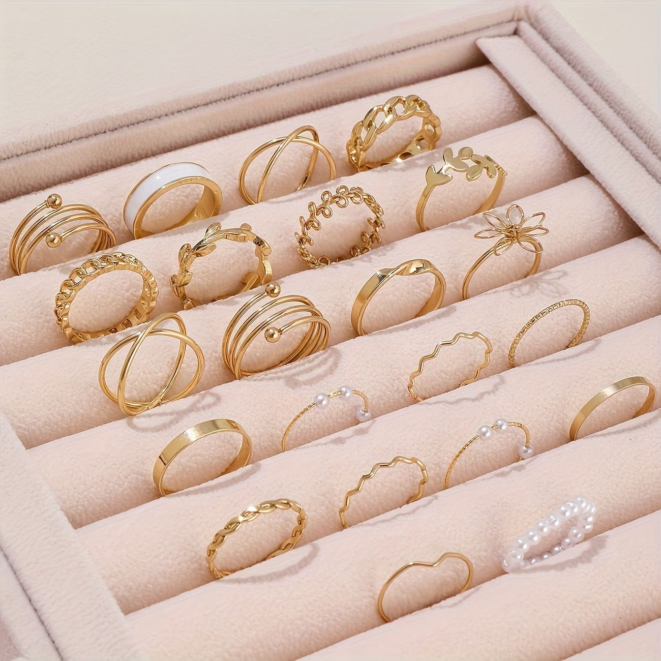 86pcs  Stylish and Elegant Butterfly Necklaces, Heart Rings, Earrings, And Studs, Perfect for Women'S Daily Outings, Parties, And Holiday Gifts, Featuring Fashionable Jewelry (Without a Box)