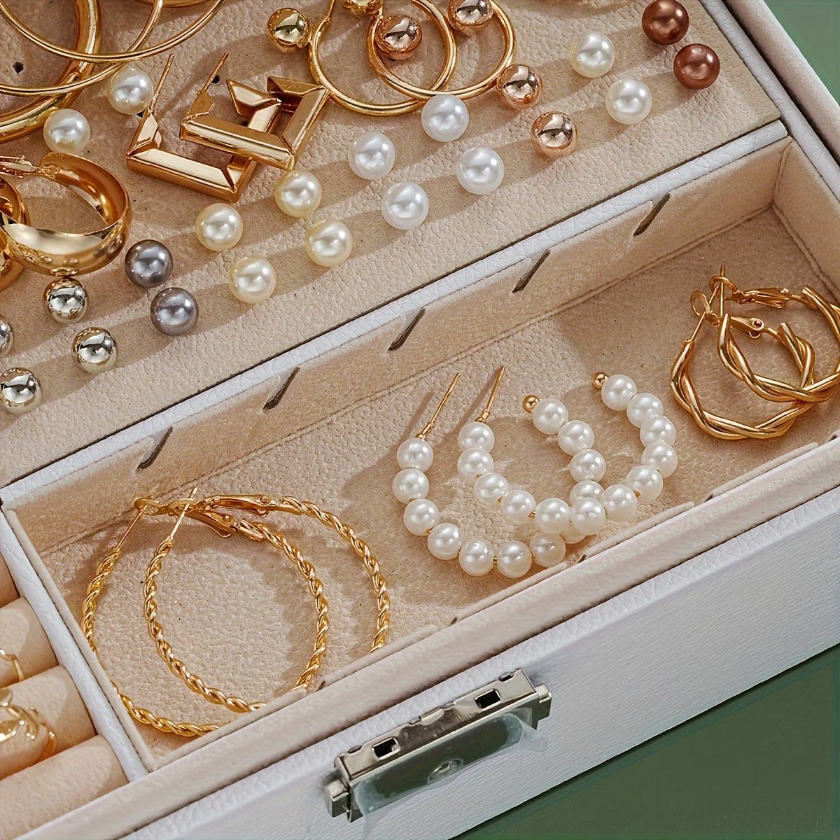 86pcs  Stylish and Elegant Butterfly Necklaces, Heart Rings, Earrings, And Studs, Perfect for Women'S Daily Outings, Parties, And Holiday Gifts, Featuring Fashionable Jewelry (Without a Box)