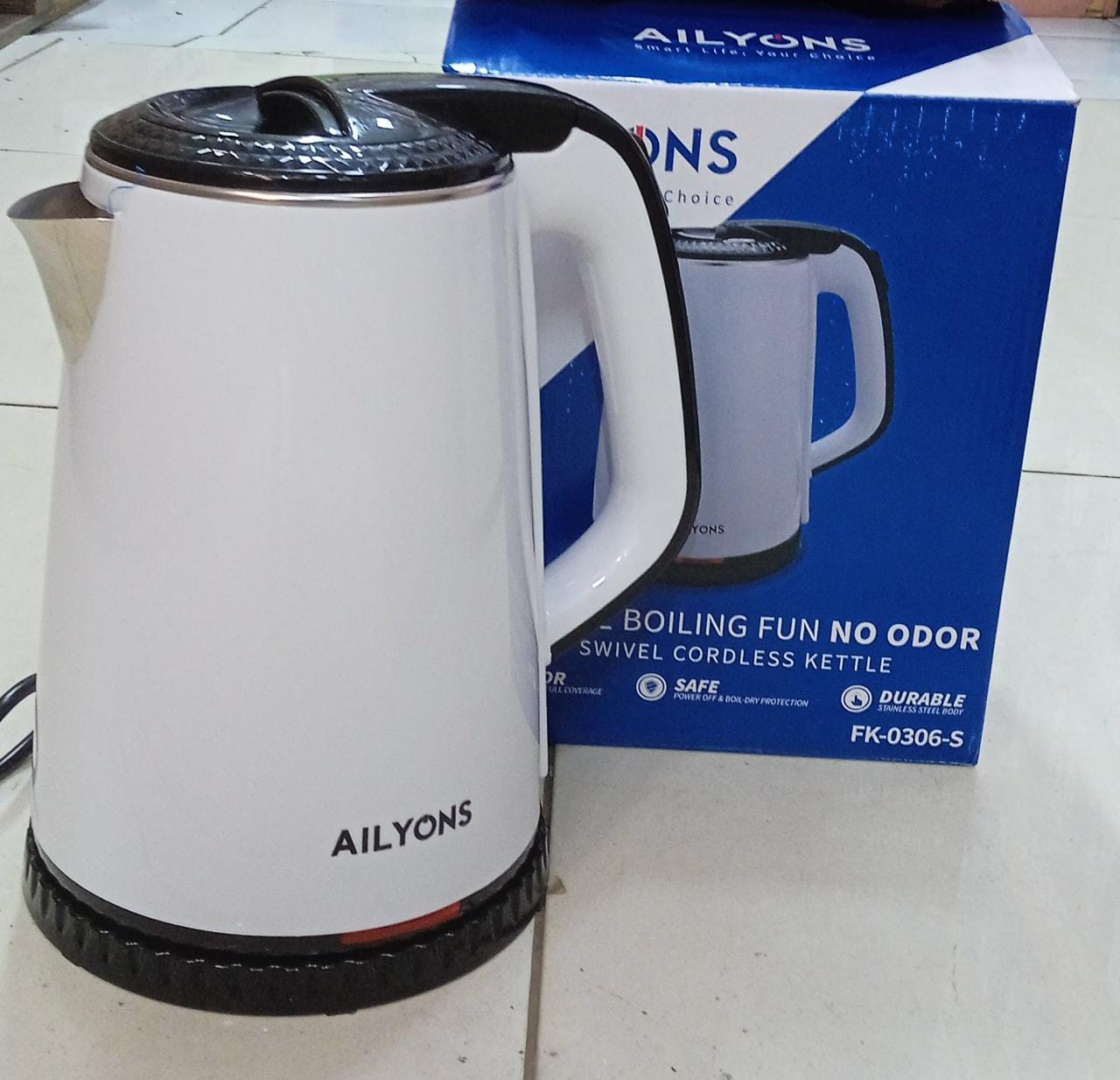 1.8 LITRES ALYONS ELECTRIC KETTLEThe kettle is made of high-quality stainless steel, which is rust-resistant and easy to clean.The  is perfect for making enough water for multiple cups of tea or coffe