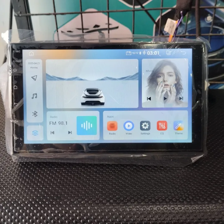 Universal 7 inch Car Android Radio Player 2GB RAM 32GB ROM Wireless Apple Carplay & Android Auto , Youtube, Maps , 2 USB ports ,wifi , FM/AM , Cooling Fan , Bluetooth , reverse Camera Support .