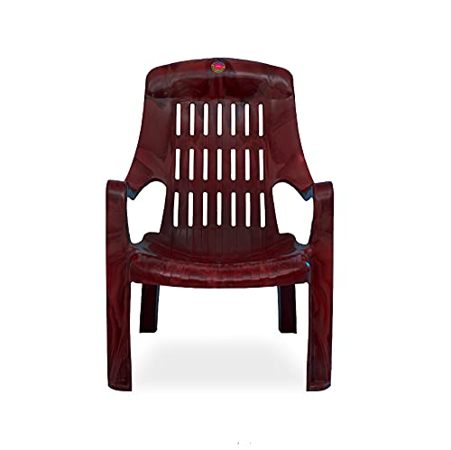 Relaxer Chairman Chair-This sit back chair offers maximum ease and comfort to anyone who sits in the chair. It offers a luxuriant seating space and also makes the seating experience an easy one.
