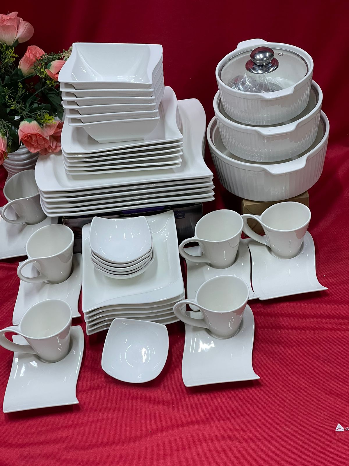 48 PCs Ceramic Quality Dinner set 6 cups 6 saucers 6 bowls 6 soup plates 6 side plates plates 6 sauce cups 3 servings dishes 3 glass lids