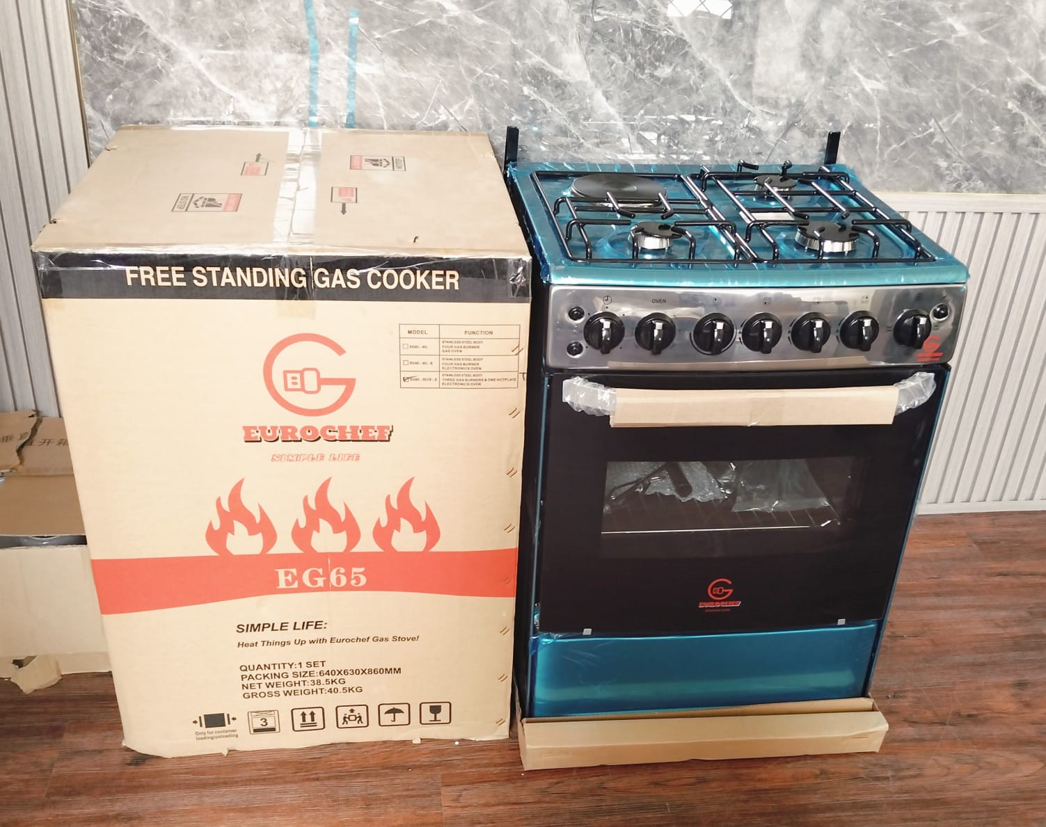 CLEARANCE OFFER 60*65 Eurochef Free Standing 3 Gas Burner +1 Electric Cooker With electric Oven