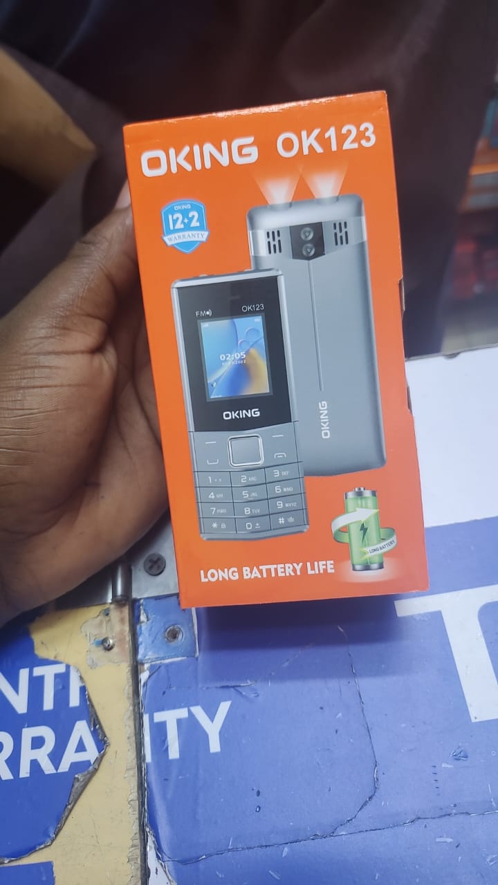 [BRAND NEW] OKING OK123  32MB with dual sim , bright flashlight detachable battery FEATURED PHONES