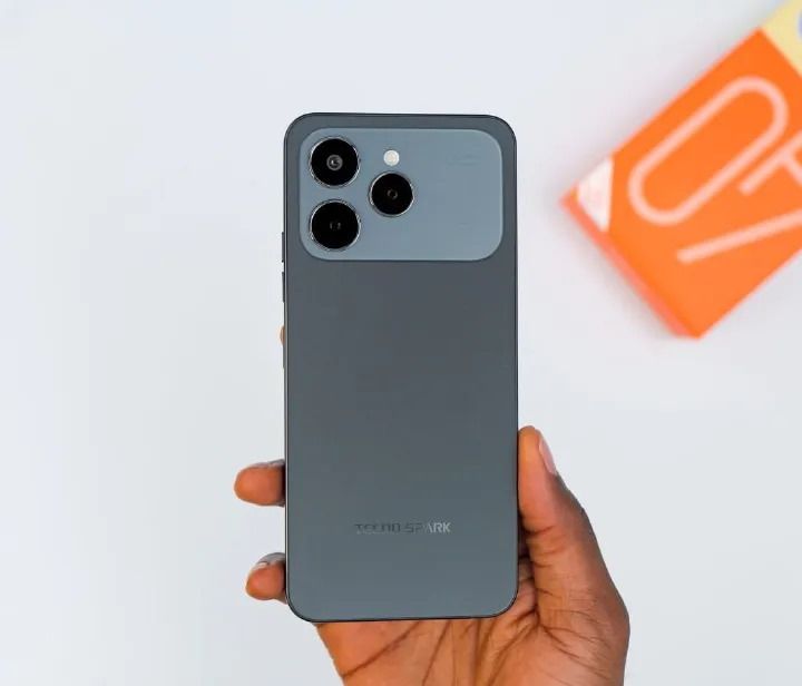 [NEW ARRIVAL] Tecno Spark 40 128GB + 8GB(4+4GB EXTENDED) 6.67'' Hole Screen Camera 50MP Main Camera 8MP Front Camera 45W Super Charging 5200mAh  Side Fingerprint Free call without signal smartphone.
