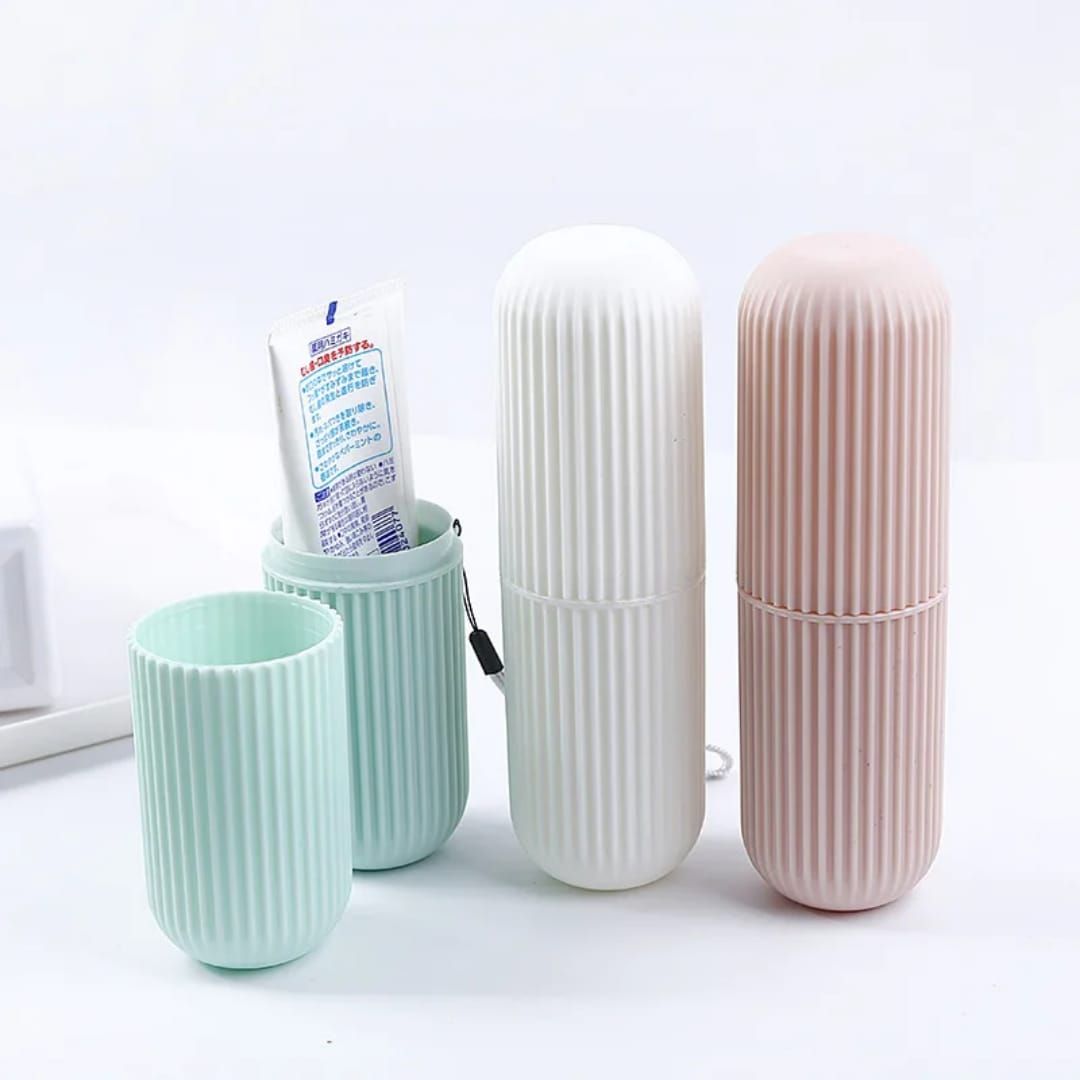 Travel toothbrush holder