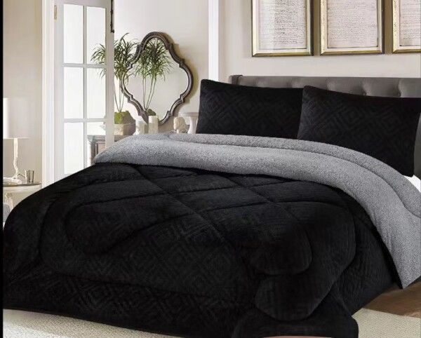 [NEW ARRIVALS !!! ] 1 pc size 5x6 classy high quality elegant stylish Plain single warm woolen  duvet