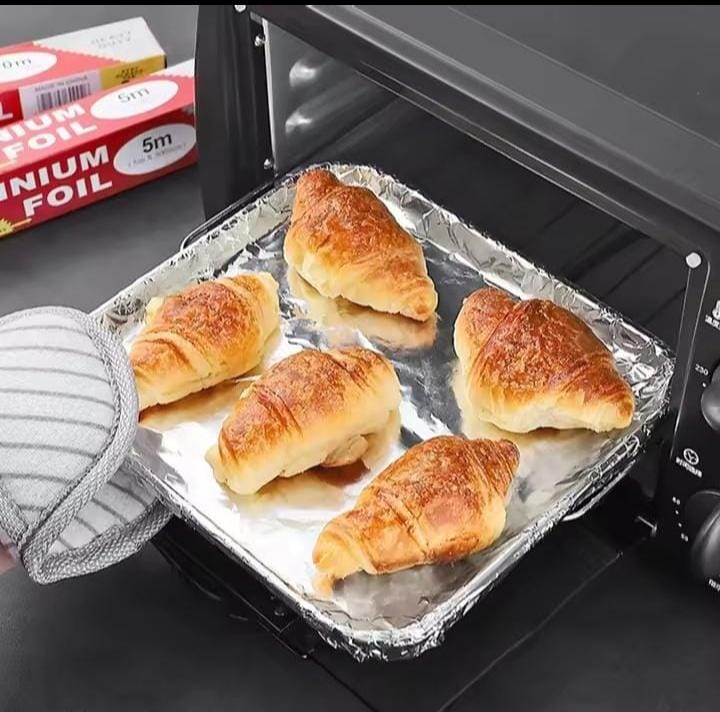 [ MAKES IT EASY AND SAVES COSTS 🤩🤩✨ !!! ] Single Size 10metres  Brand New High Quality ⏯️Barbeque baking paper/aluminium foil...For Kitchen Use and Home Use
