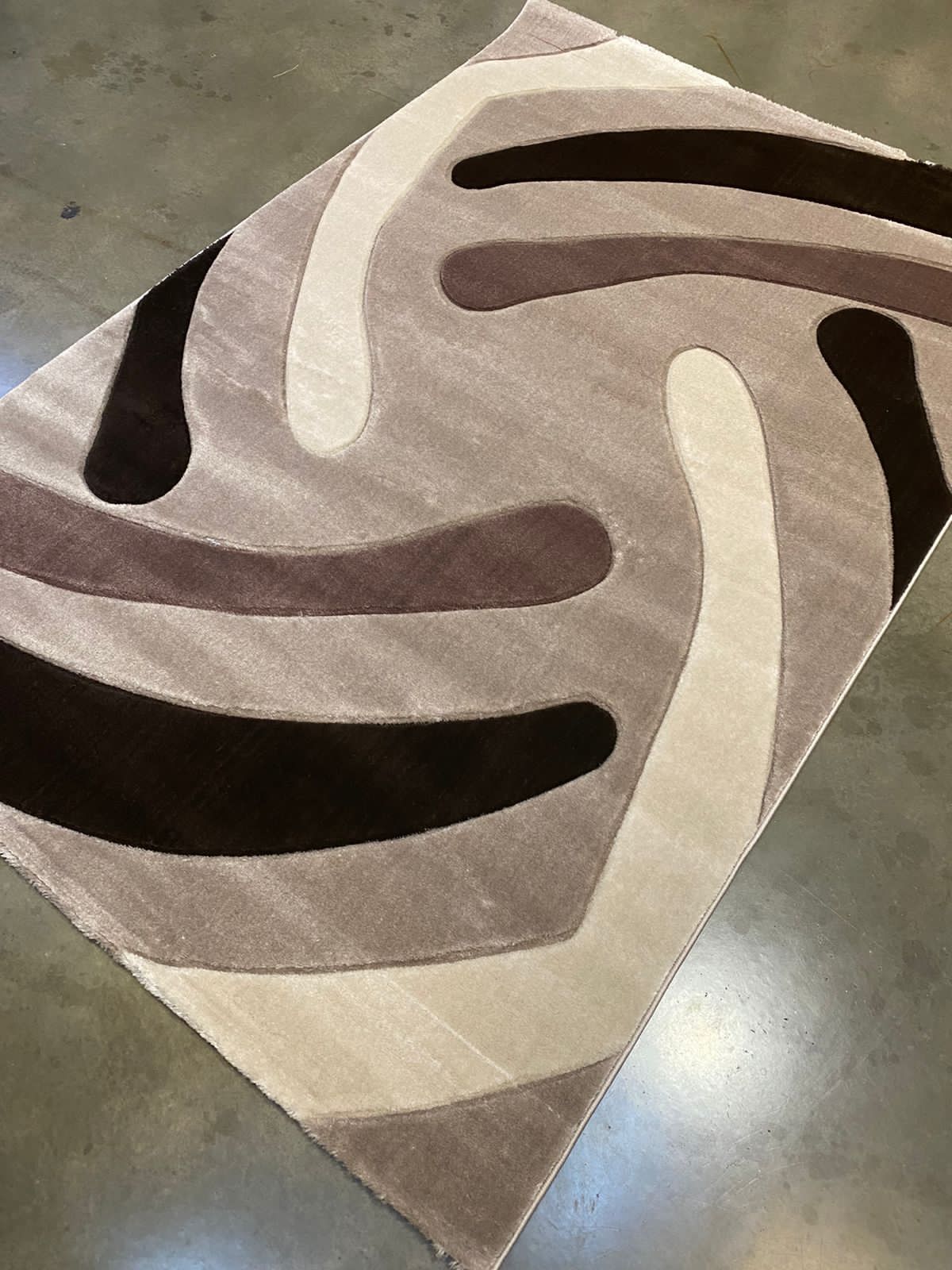 [ THE PERFECT CHOICE 🤩🤩✨ !!! ] (EXPERIENCE LUXURY FOR LESS) Single Size 7X10  Classy Brand New Very High Quality Stylish and Luxurious Home Paris Carpet For Indoor Use and Outdoor Use ✔👌