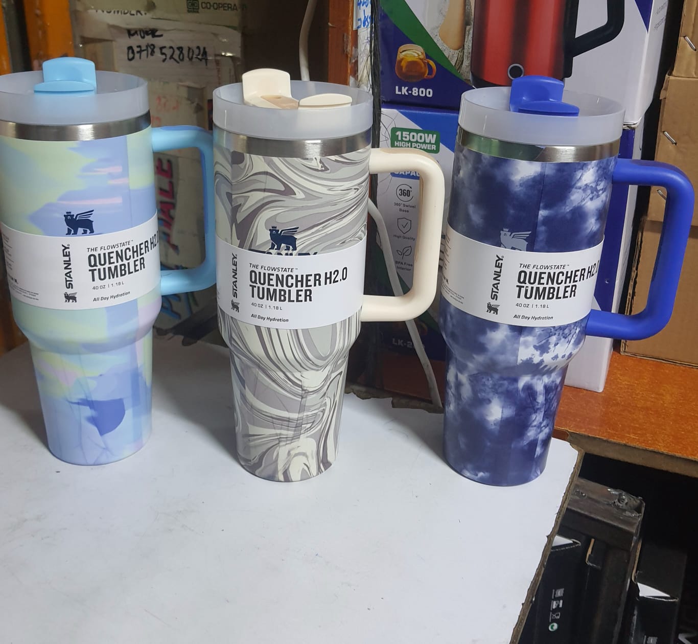 💰 LOW PRICE OFFER 💰1pc Stainless steel modern sporty  Marble Stanley bottles with a straw at an affordable price