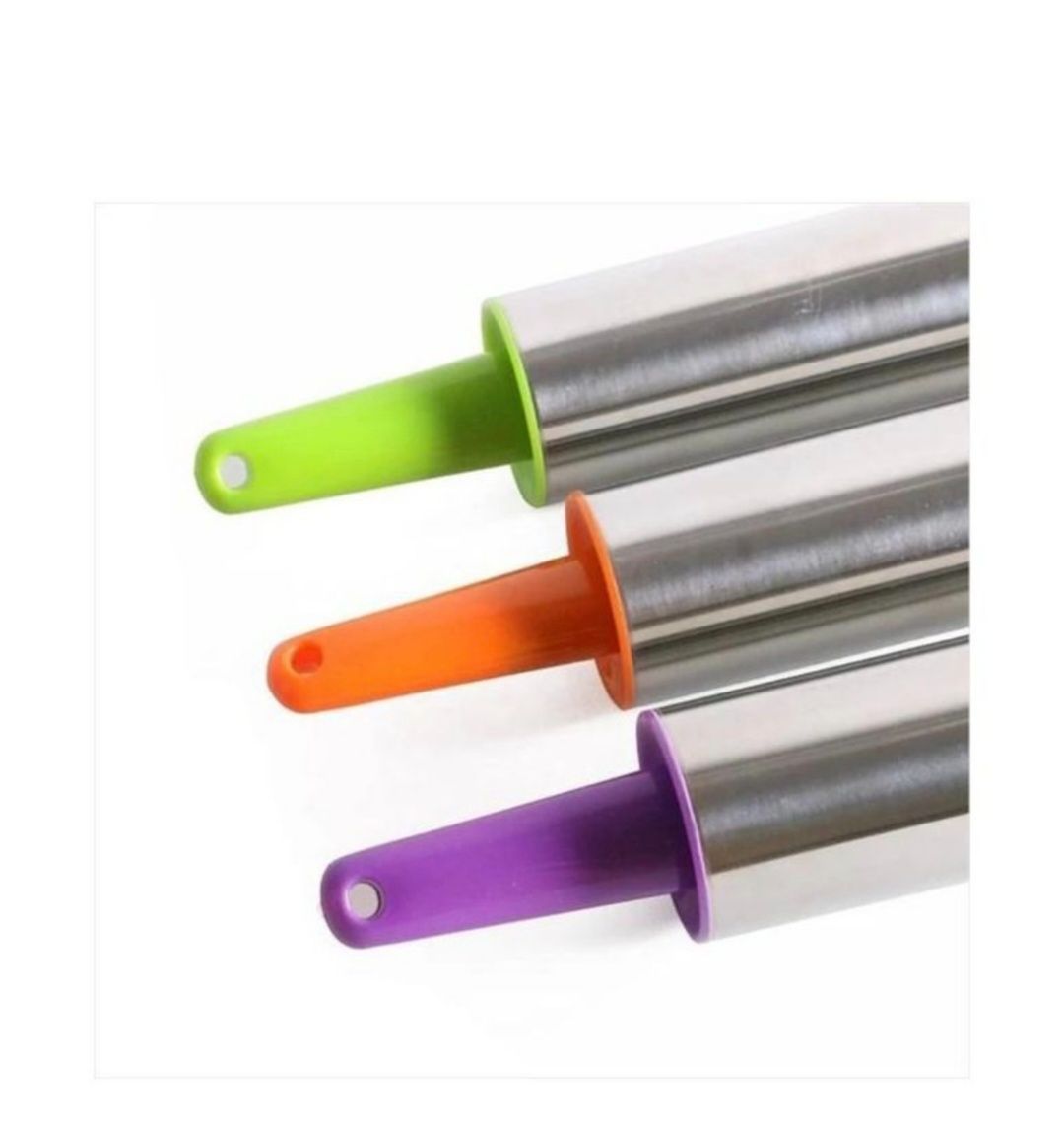 Stainless steel rolling pin with plastic handle
