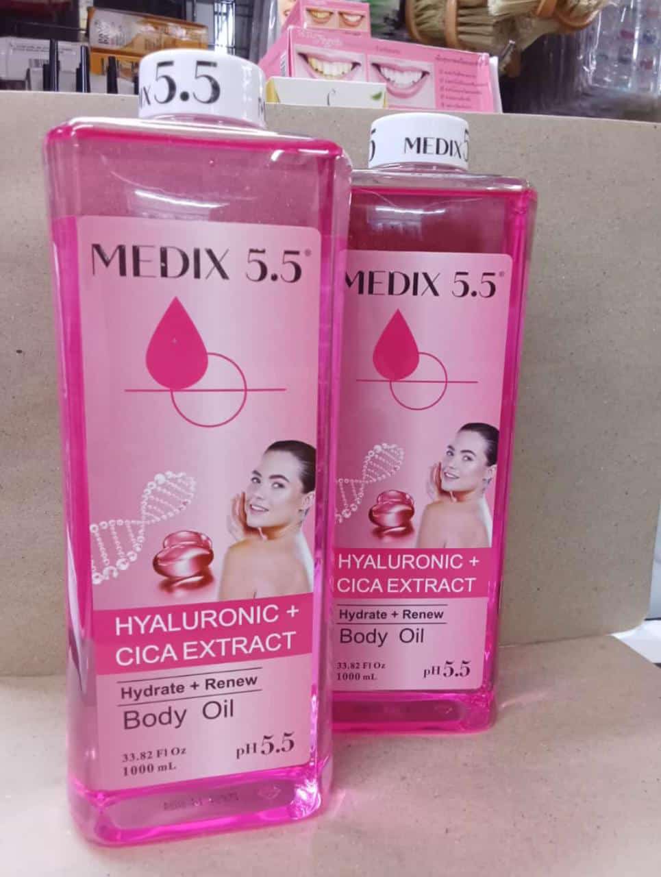 Medix 5.5 Retinol Age Rewind Body Oil 1000ml + 3% Hyaluronic Acid Hydrating Oil EFFECTIVE ANTI-AGING INGREDIENTS DEEP SKIN MOISTURIZING Ferulic Acid, Shea Butter, Vitamin E, & Green Tea Body Oil 1000