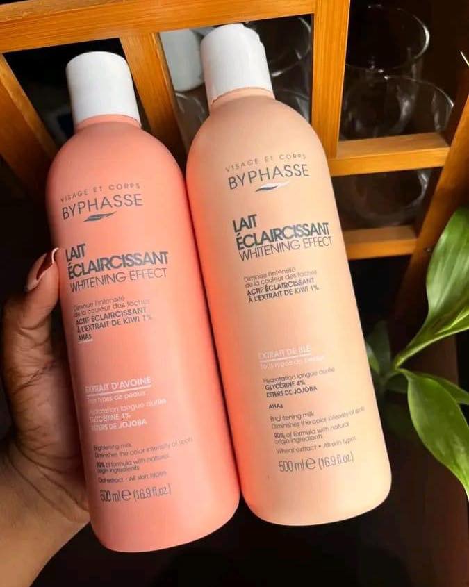 Byphasse Unifying Milk with Brightening Properties, Wheat Extract, Cream, 500ml Brightens, Brightens and Evens The Complexion Long-lasting Hydration Cleanser