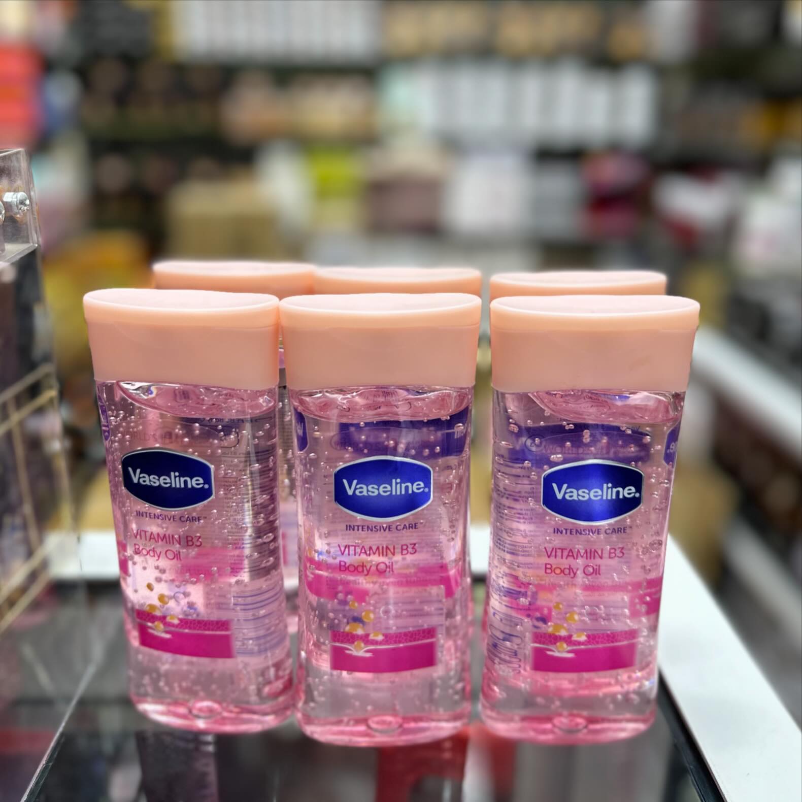 3 Packs Vaseline VITAMIN B3 Intensive Care  Body Oil 200ml Glowing Skin 3 As Picture Count Body Gel Oil Body Oil Made with 100% Pure Cocoa Butter + Replenishing Oils 6.8oz