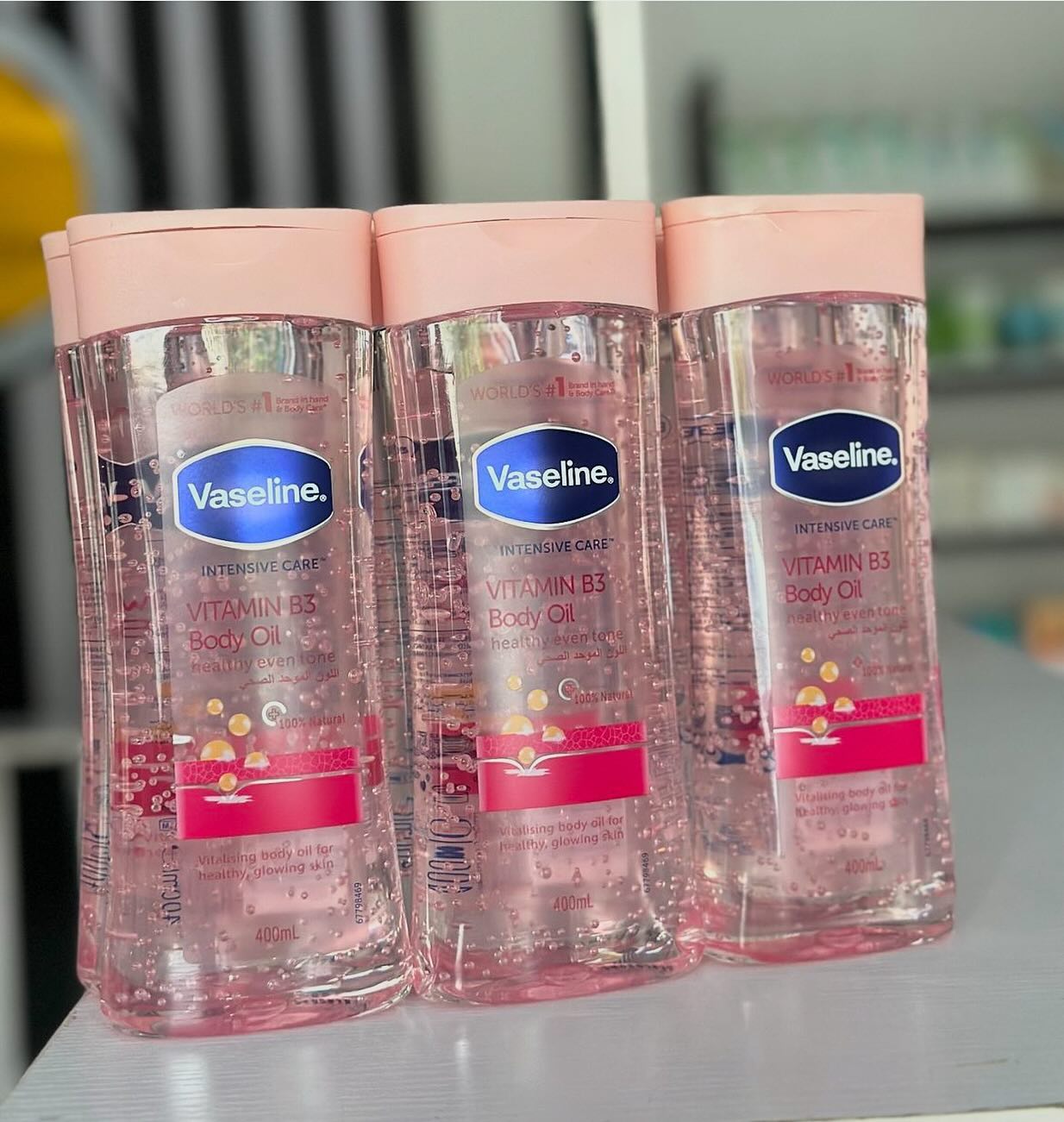 3 Packs Vaseline VITAMIN B3 Intensive Care  Body Oil 200ml Glowing Skin 3 As Picture Count Body Gel Oil Body Oil Made with 100% Pure Cocoa Butter + Replenishing Oils 6.8oz