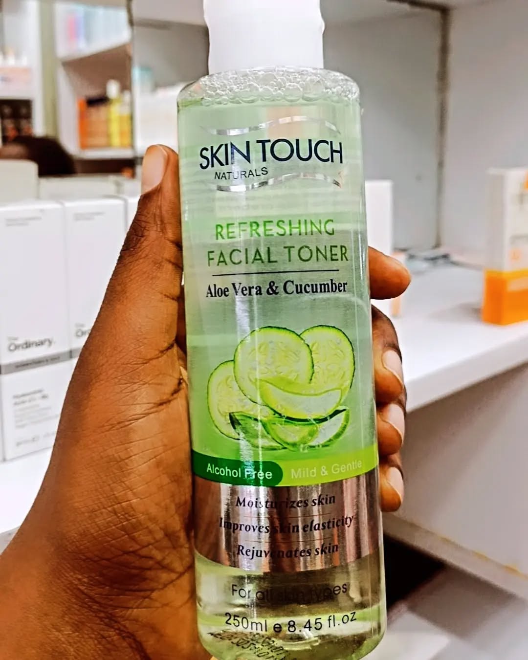 Skin Touch Refreshing Facial Toner With Aloe Vera & Cucumber Extract Cleanses, Freshens and Stimulates Skin Formulated For All Skin Types Contains Natural Extracts Anti-aging and Exfoliating