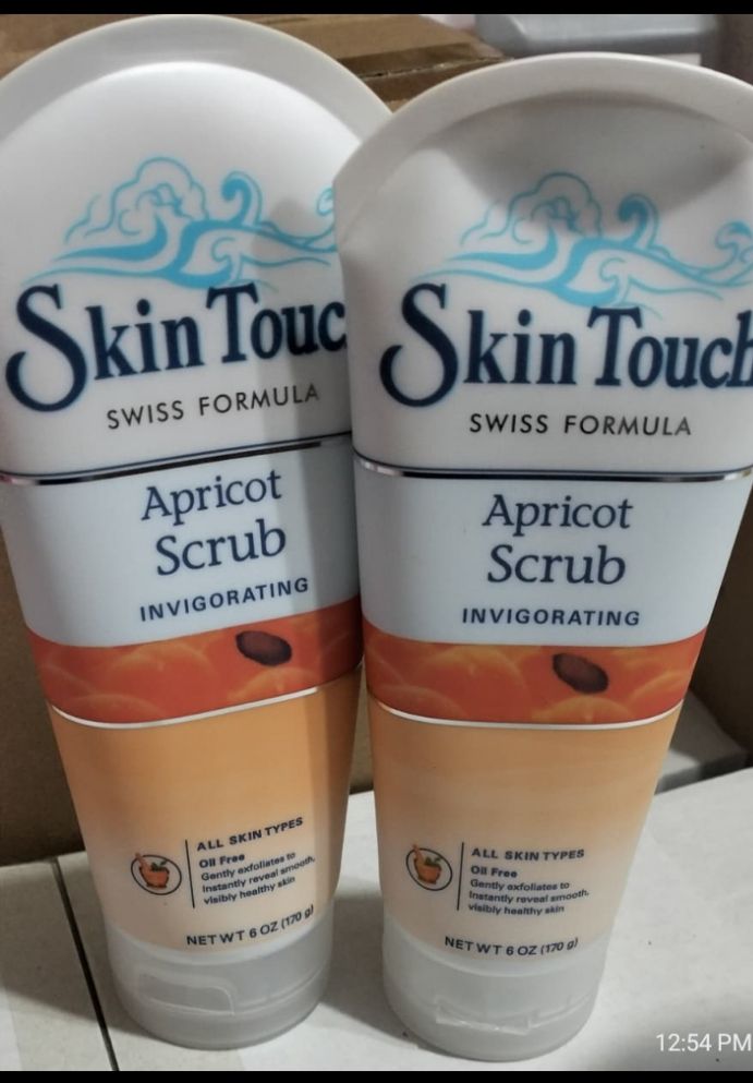 Skin Touch Swiss Formula Apricot Scrub 170g – Exfoliating Face & Body Scrub with Natural Apricot Seeds, Deep Clean & Smooth Skin, Refreshing Invigorating Scrub for Dead Skin Removal & Radiant Glow