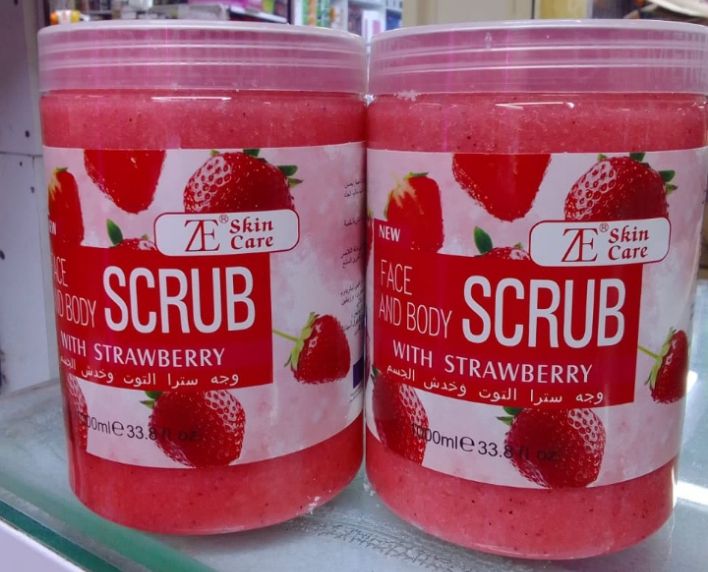 ZE Skin Care Strawberry Face And Body Scrub 1000ml Exfoliating Brightening Body Polish Deep Cleansing Facial Scrub For Smooth Glowing Skin All Skin Types Home Spa Use