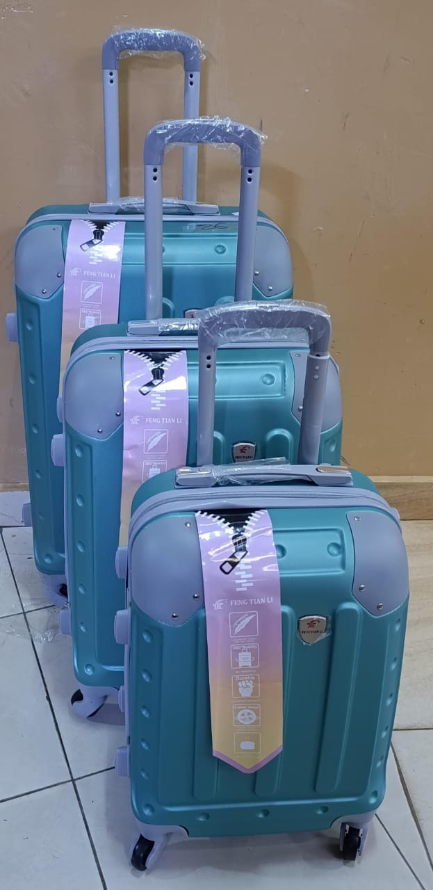 3 in 1 Luxurious Fibre Travel Suitcase*