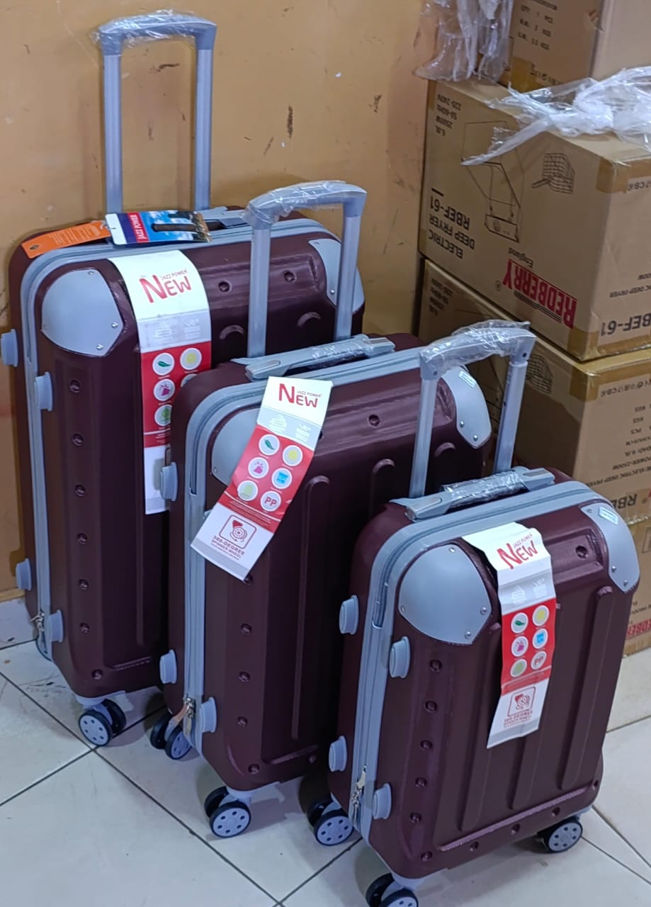 3 in 1 Luxurious Fibre Travel Suitcase*