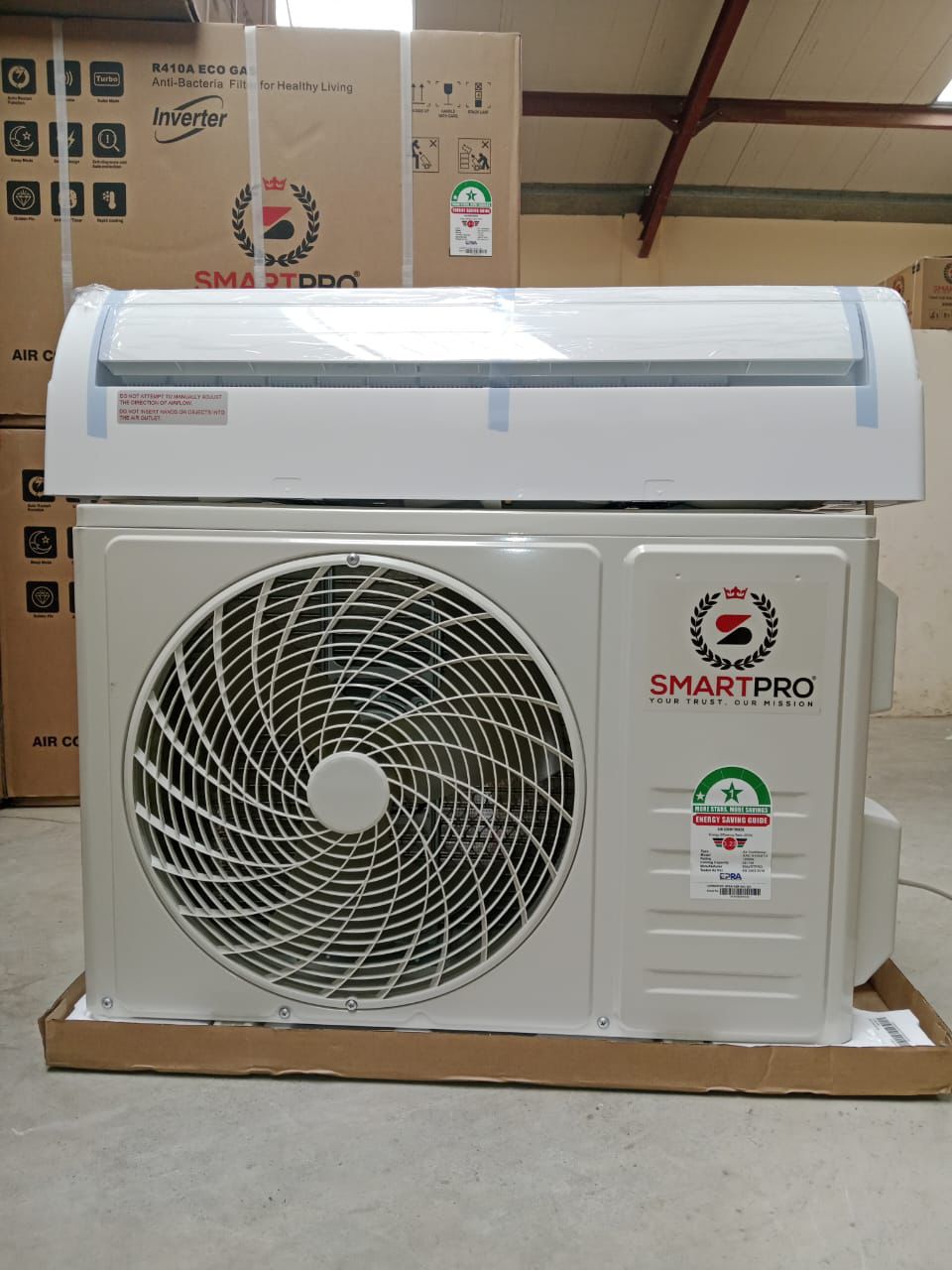 SMARTPRO 12000 BTU AIR CONDITIONER - Designed for effective cooling using environmentally friendly refrigerant R-410A, Suitability for medium-sized spaces while providing essential features .