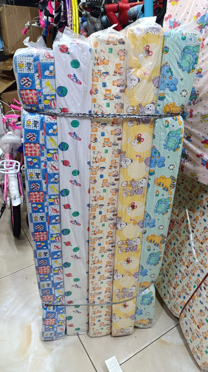 Superfoam Waterproof Multicolored Baby Cot Mattress