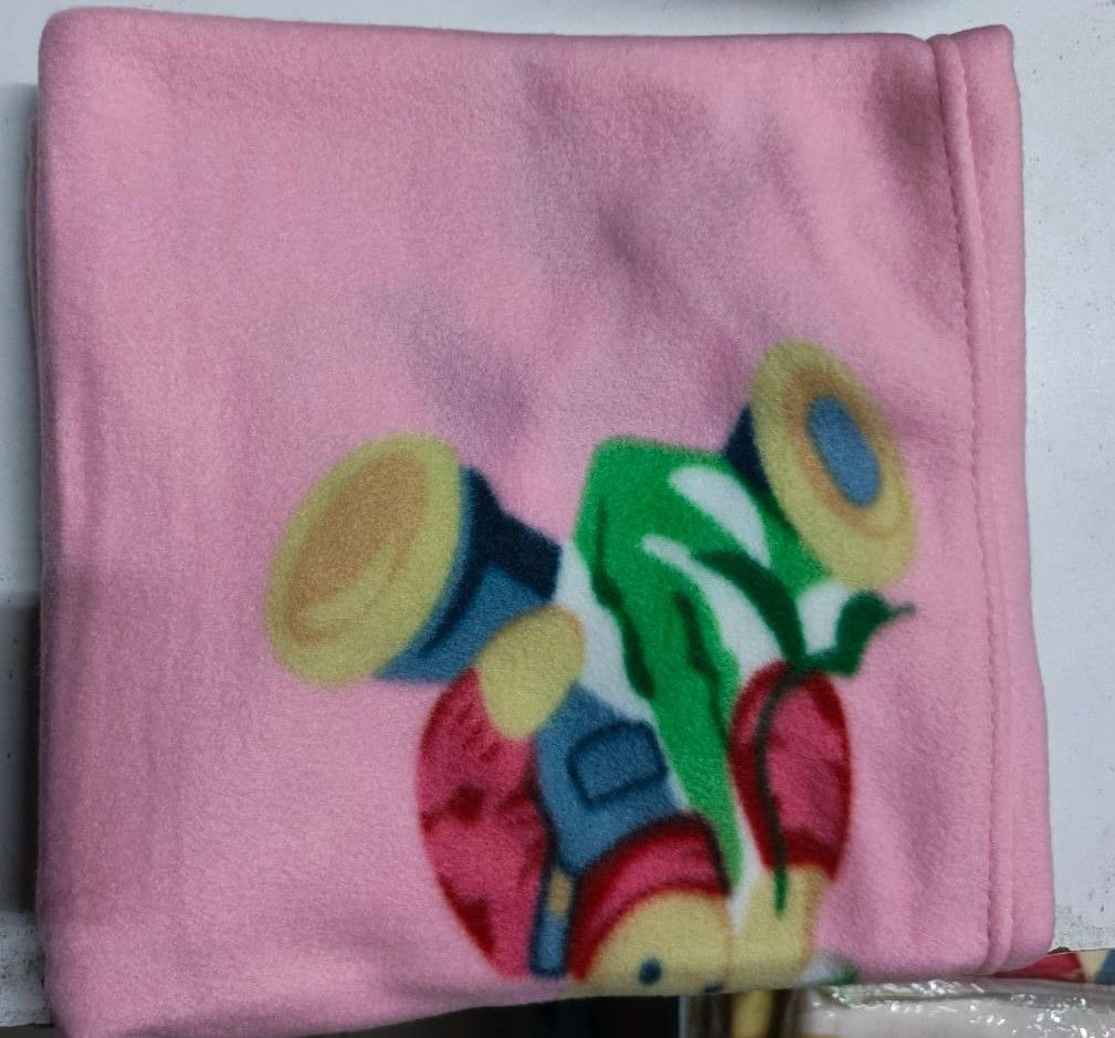 Fleece Baby Shawl Warmer/Newborn Receiving Blanket Suitable for Swaddling and Wrapping Babies, Assorted Cartoon Decorations