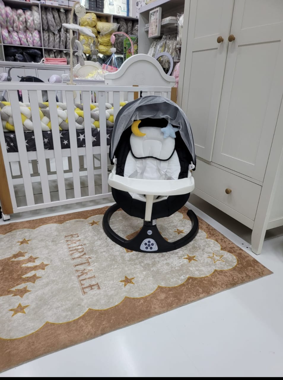 Electric Swing with Feeding Tray Suitable for Newborn to 3yrs Remote Controlled