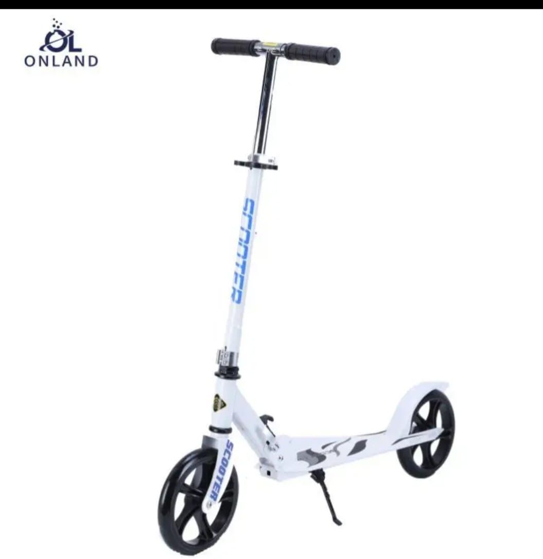 Kids and Adult Scooter with Handle Breaks can Hold Upto 80kgs Suitable for age 5yrs and above