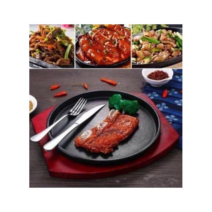 Cast Iron Hot Sizzling Plate on Wooden Tray-Round